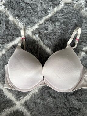 Fredericks of Hollywood push-up Bra